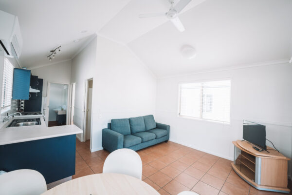 rainbow-beach-two-bedroom-villa-kitchen-living-area